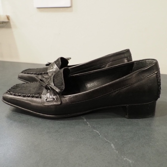 Nine West sz 6.5 black leather and calf fur heeled loafers - Picture 6 of 13